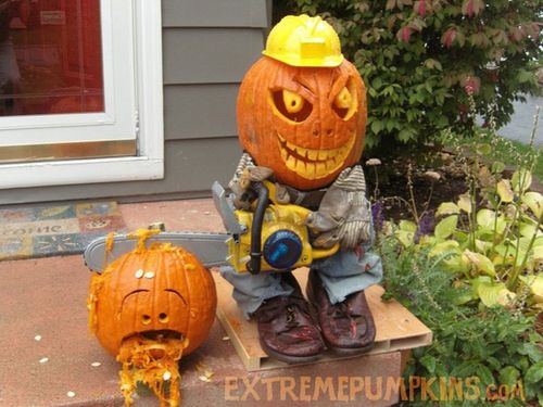 The-chainsaw-pumpkin-guy-2