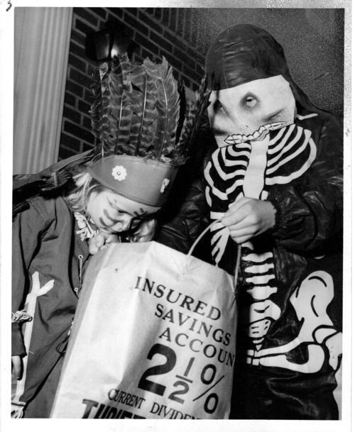 Halloween press photo cleveland press 1950