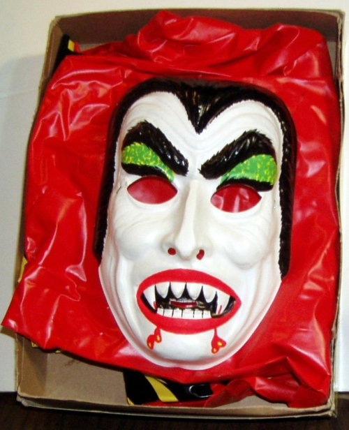 Dracula costume museumoftheodd 3