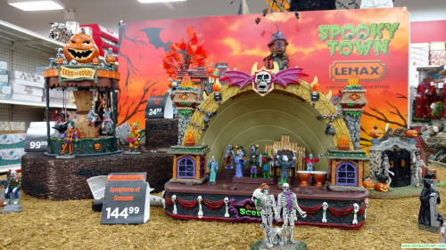 Michaels Halloween 2018 11