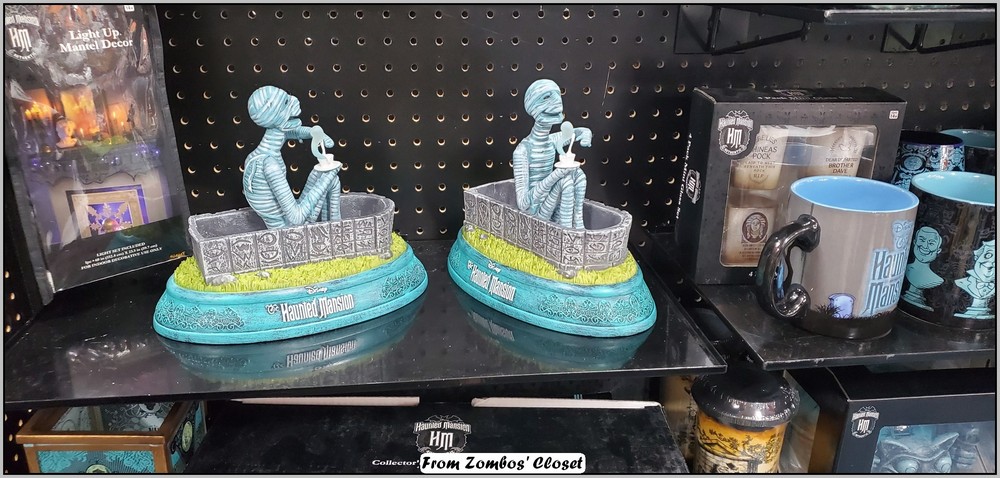 Spirit Halloween 2024 store display Spirit Halloween 2024 store display