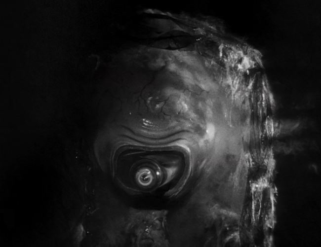 The xenomorph from It Came From Outer Space. The on-screen appearance of the alien was left somewhat ambiguous to add to its mysterious shape. The xenomorph from It Came From Outer Space. The on-screen appearance of the alien was left somewhat ambiguous to add to its mysterious shape.